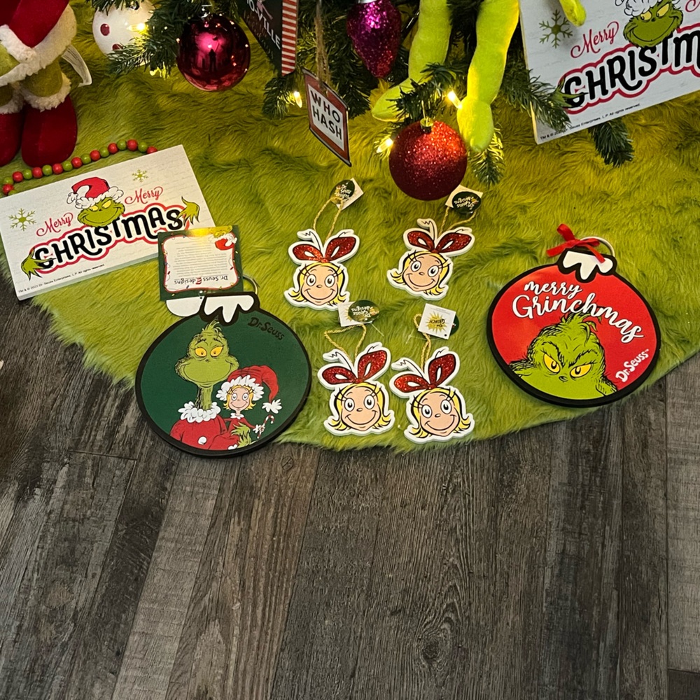 NWT GRINCH ORNAMENTS
